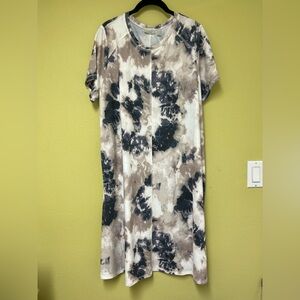 Elegant Tie-Dye Midi Dress in Black and Cream